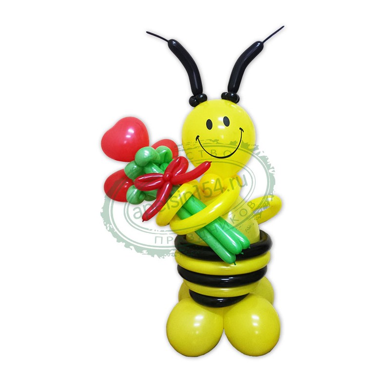 Пчелка с букетом